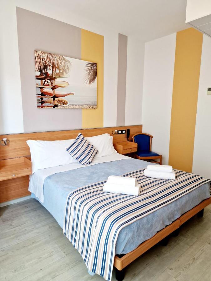 Hotel Orchidea Lignano Sabbiadoro Ngoại thất bức ảnh