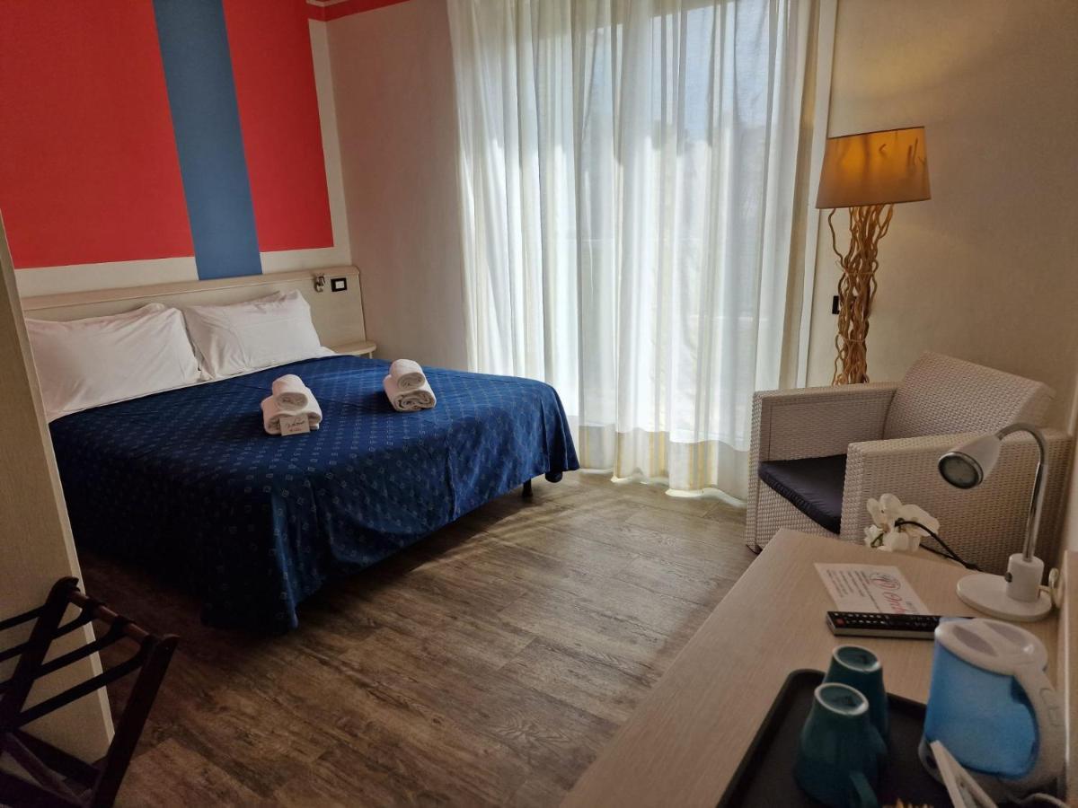 Hotel Orchidea Lignano Sabbiadoro Ngoại thất bức ảnh