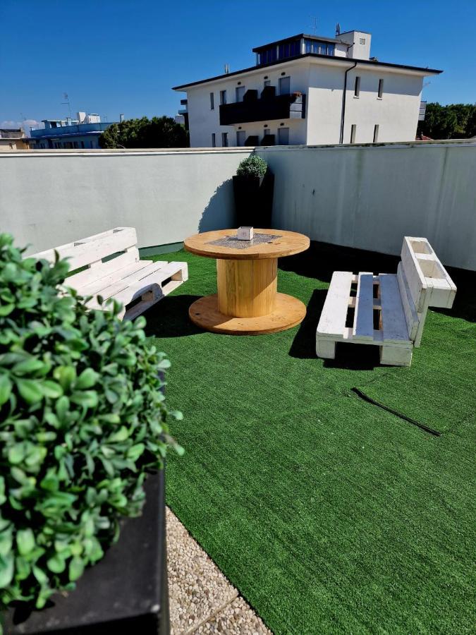 Hotel Orchidea Lignano Sabbiadoro Ngoại thất bức ảnh